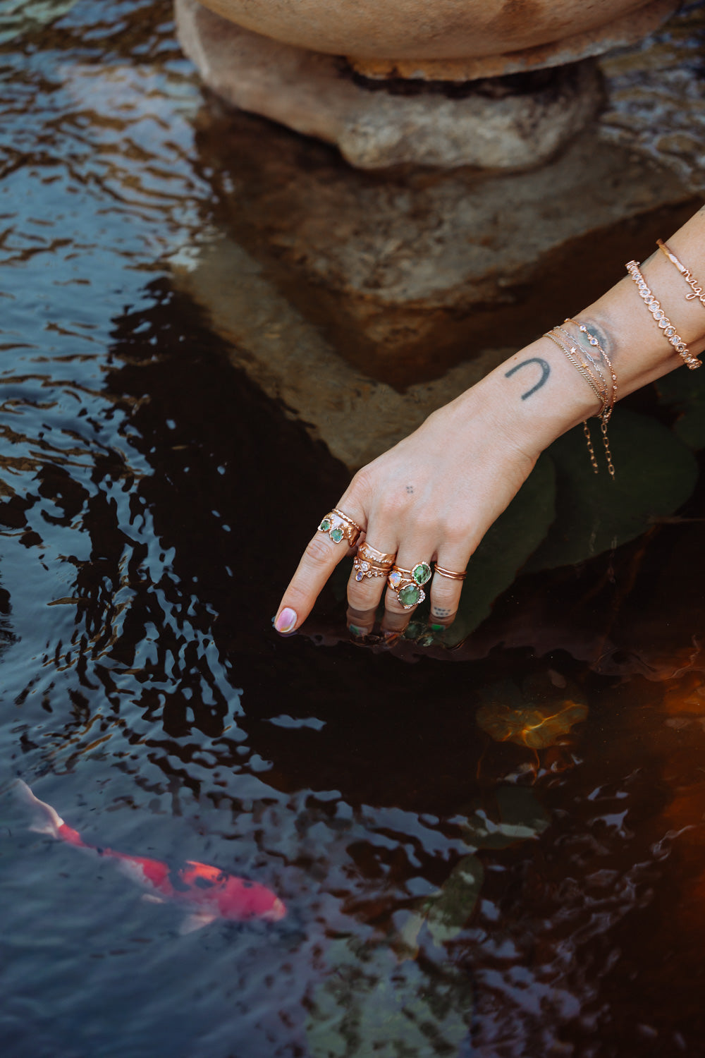 Aphenos Teal Sapphire Ring