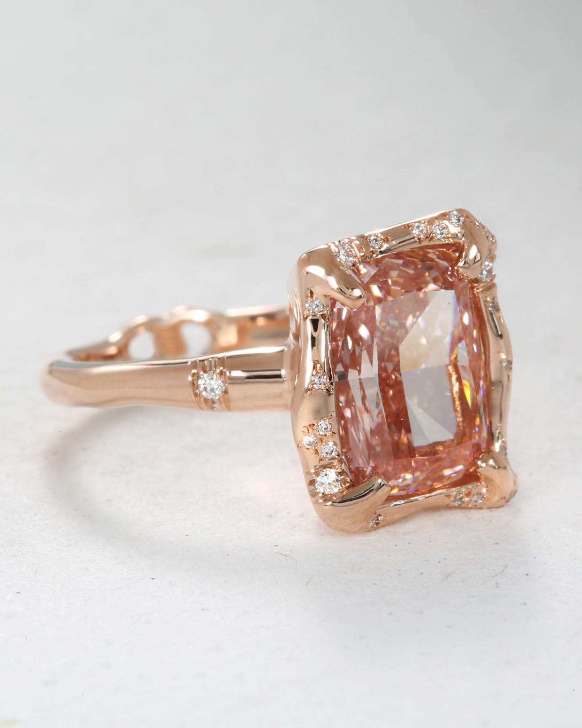Shimmering Pink Diamond Engagement Ring