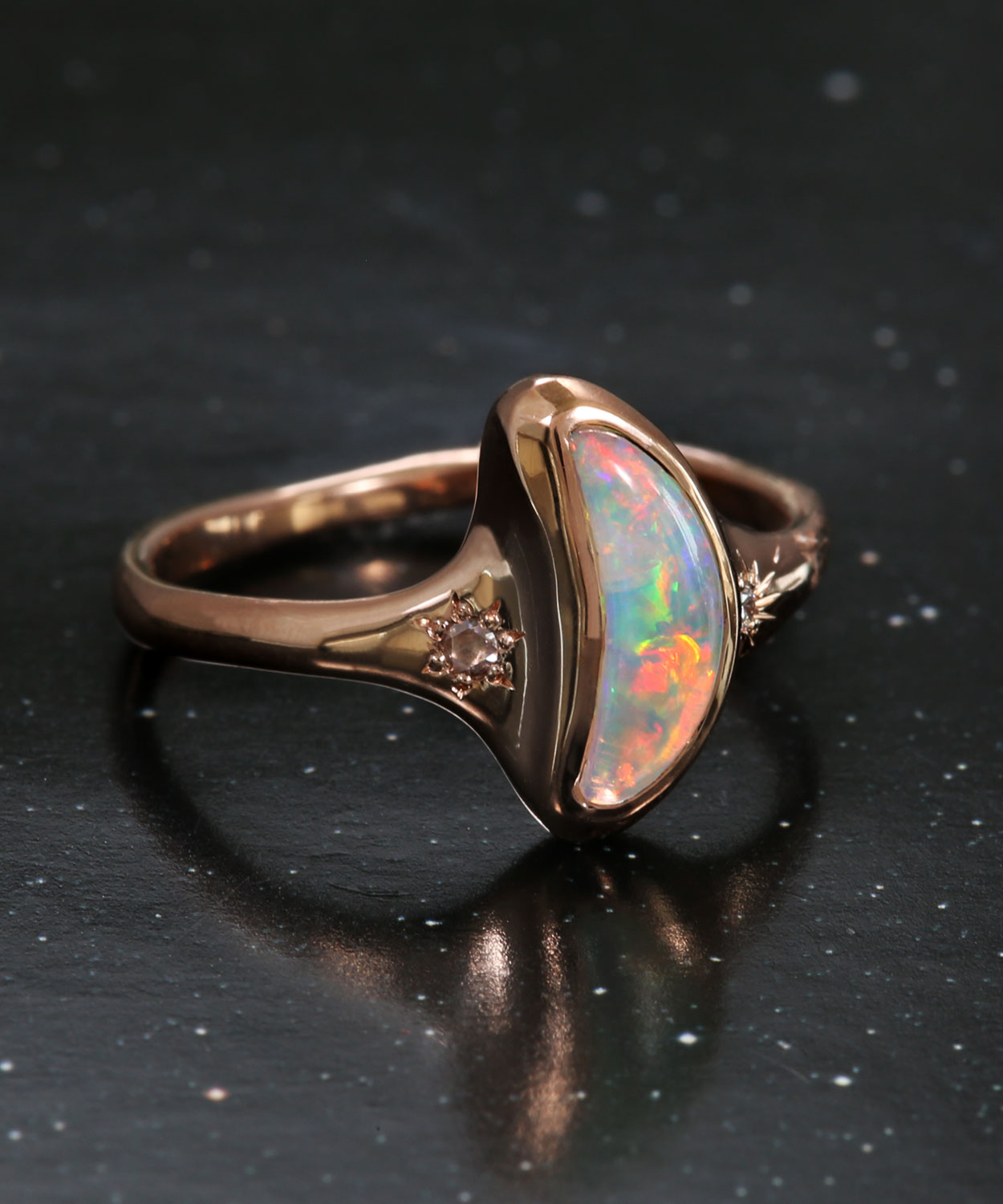 Nana Moon Gem Light Flash Ring