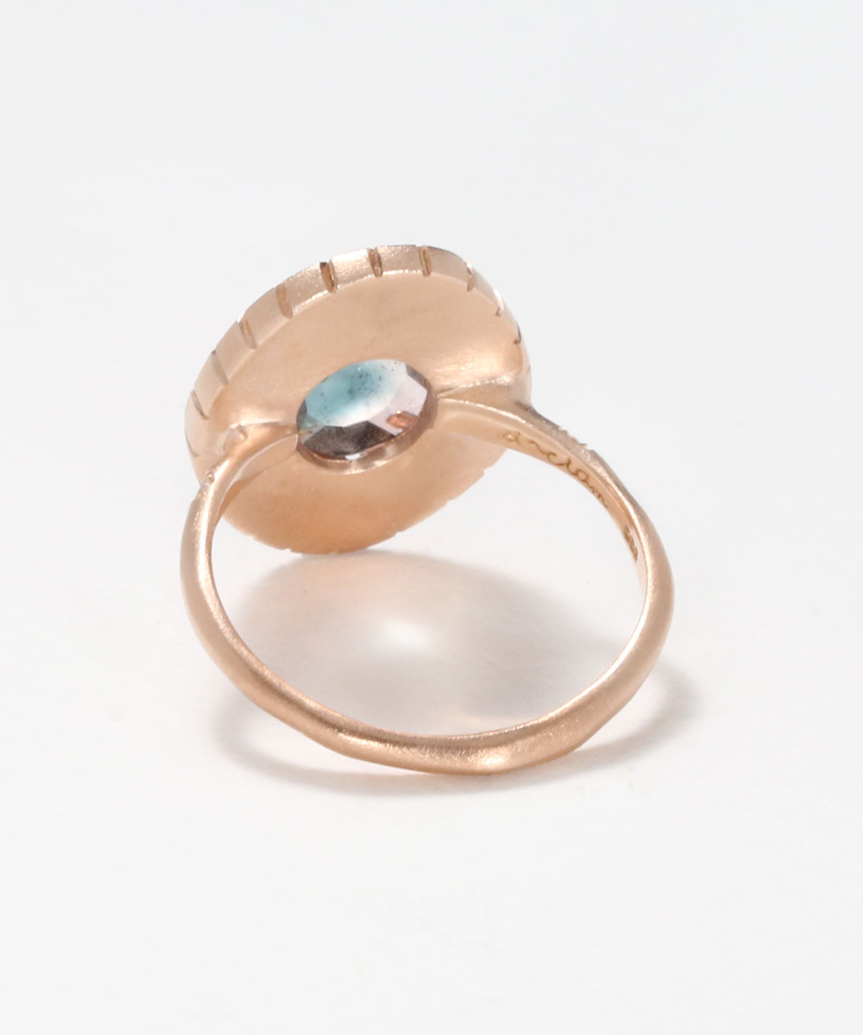 Eggular Light Ring