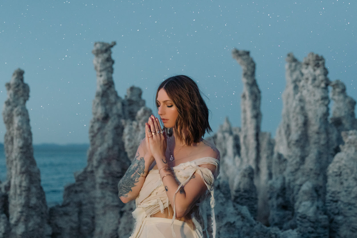 Trailing Diamond Stacking Band