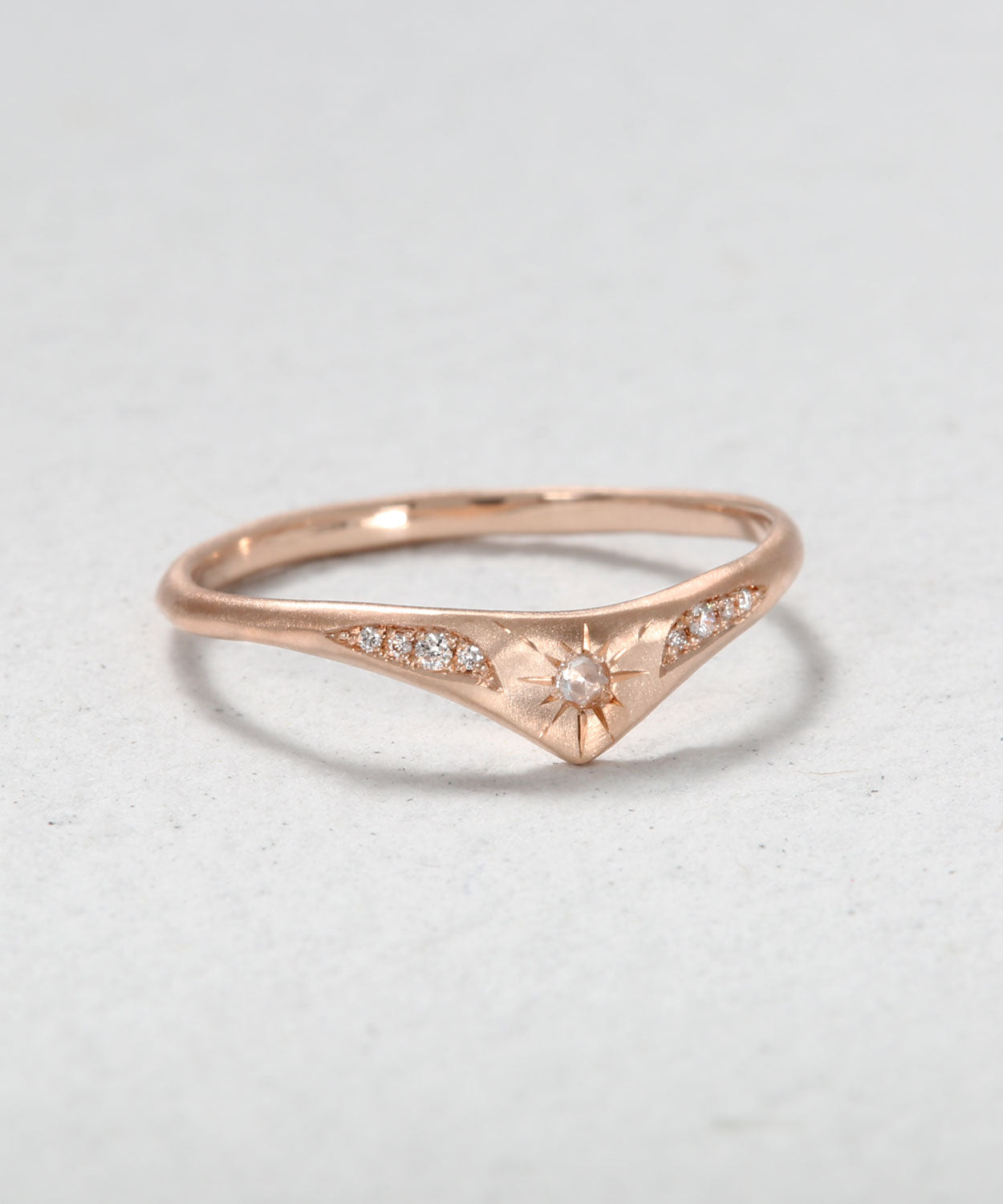 Illuminating Diamond Stacking Band