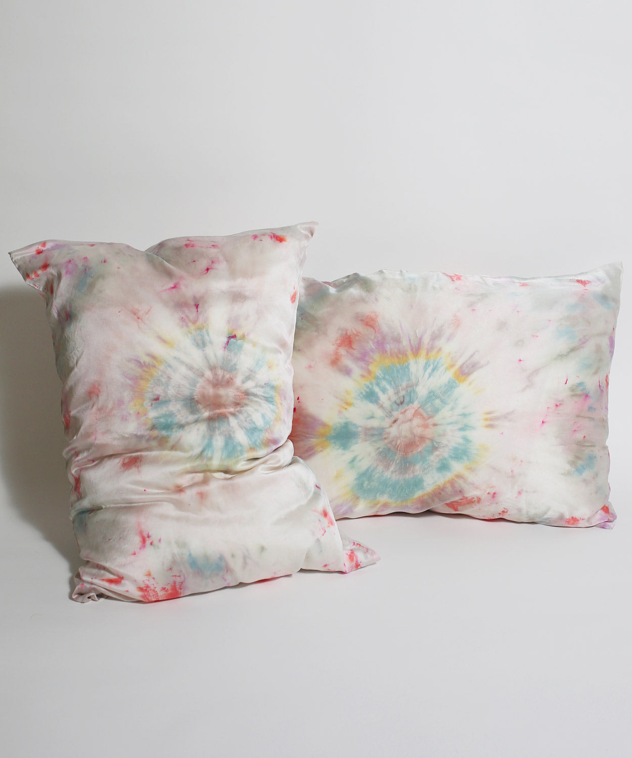 Hand Dyed Silk Pillowcase Set in Dreamcatcher