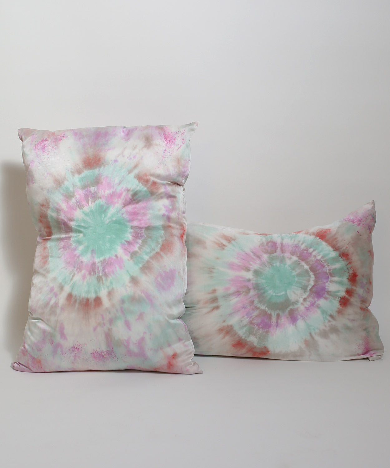 Hand Dyed Silk Pillowcase Set in Dragonfly