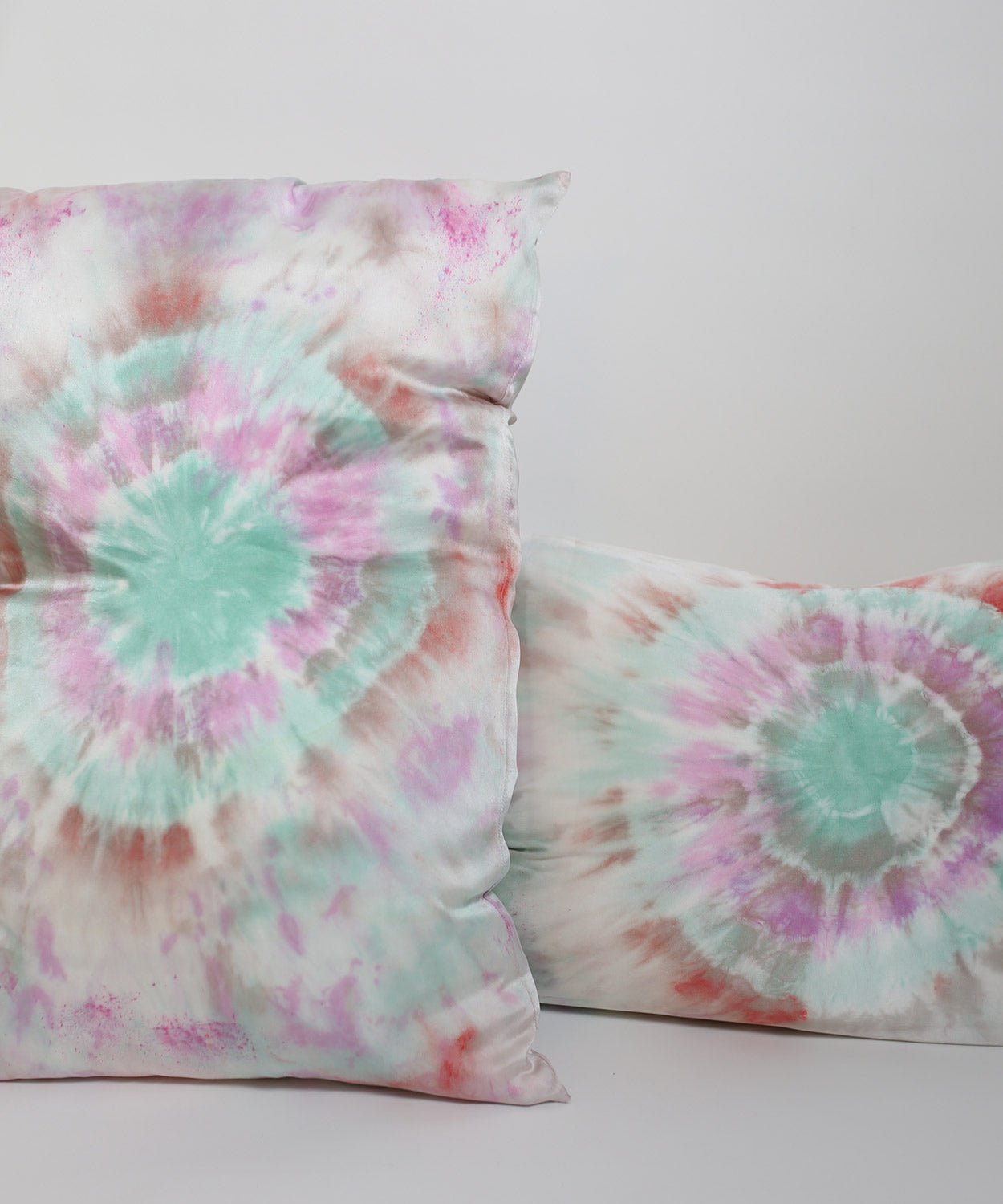 Hand Dyed Silk Pillowcase Set in Dragonfly